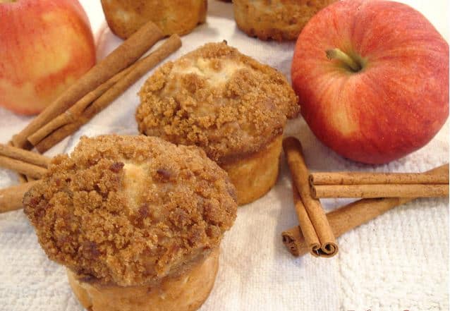 apple-muffins